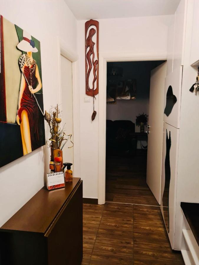 Liam Studio Boekarest Buitenkant foto